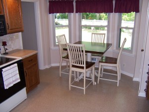 Eat-in Kitchen